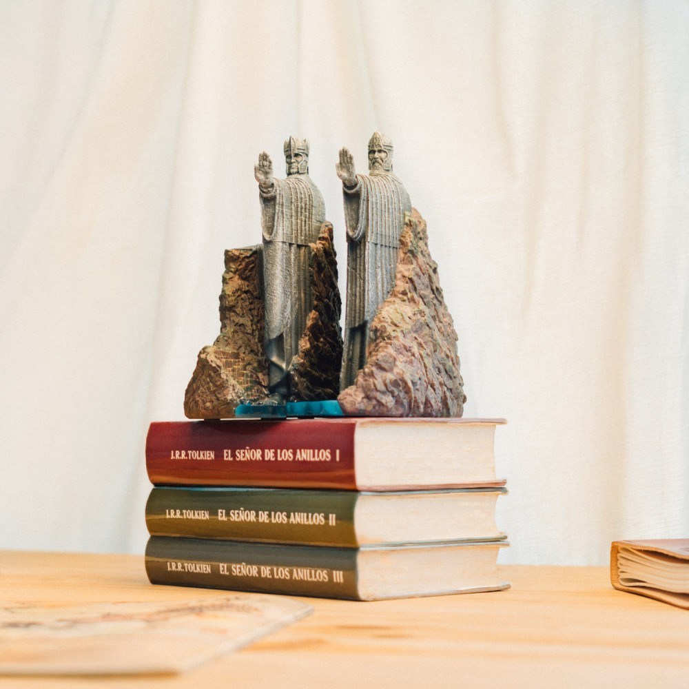 Situation Serre-livres Statues d'Argonath